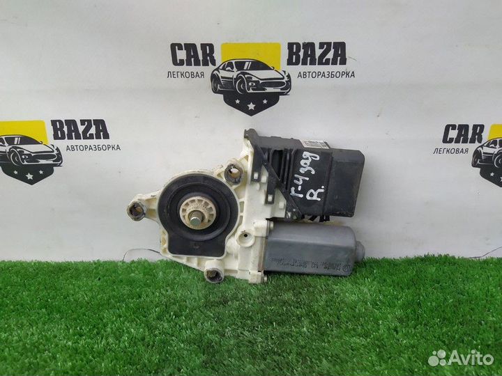 Моторчик стеклоподъемника задний правый