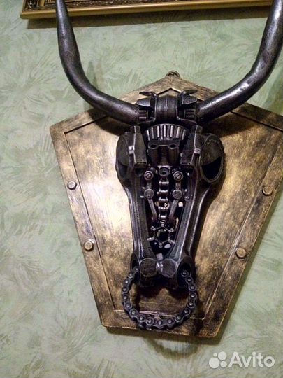 Бык картина из автозапчастей