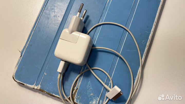 Планшет Apple iPad 3 32 гб WiFi +3G