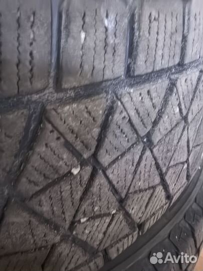 Bridgestone Blizzak Ice 225/65 R17