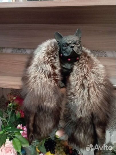 Меховой воротник чернобурка