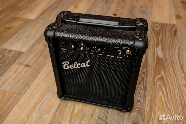 Гитарный комбоусилитель