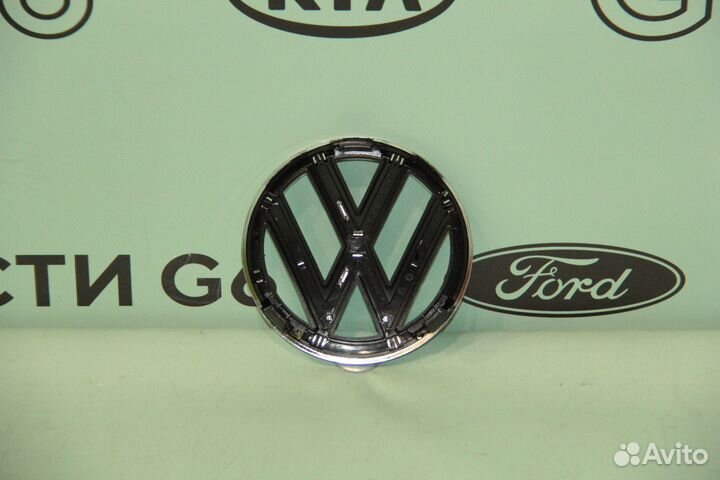 Эмблема передняя Volkswagen Polo 2010 - 2015