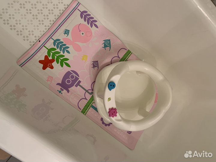 Стульчик для купания в ванной