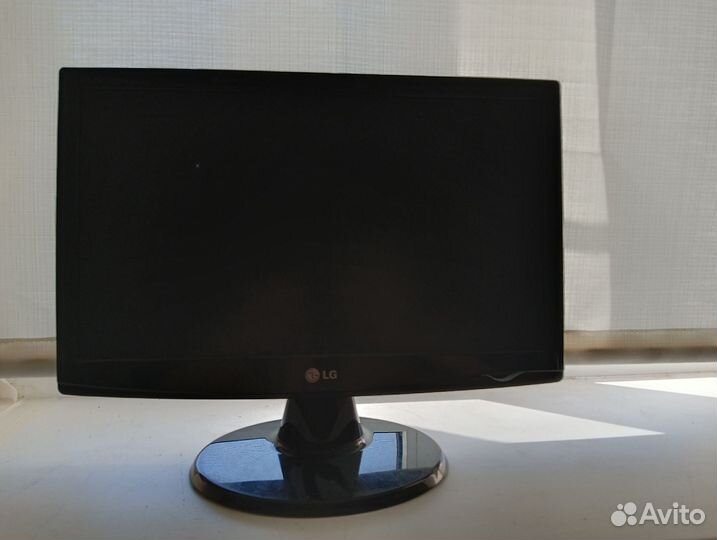 Монитор LG для пк