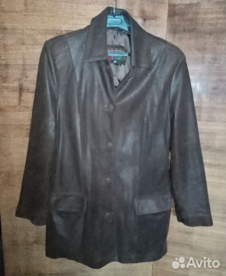 Кожаный пиджак женский