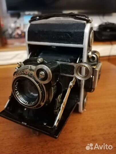 Старый фотоаппарат гармошка