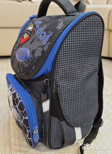 Школьный рюкзак