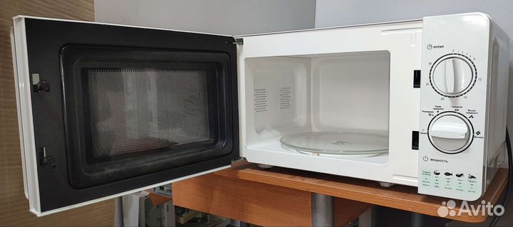 Микроволновая печь Scarlett SC-MW9020