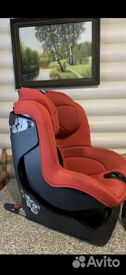 Автомобильное детское кресло