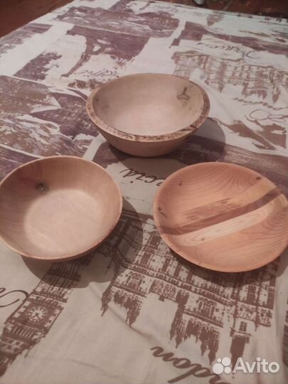 Тарелки из дерева, ручная работа