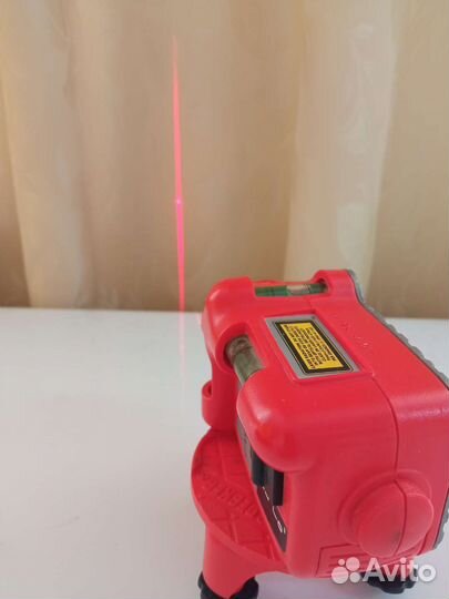 Лазерный уровень black&decker LZR310