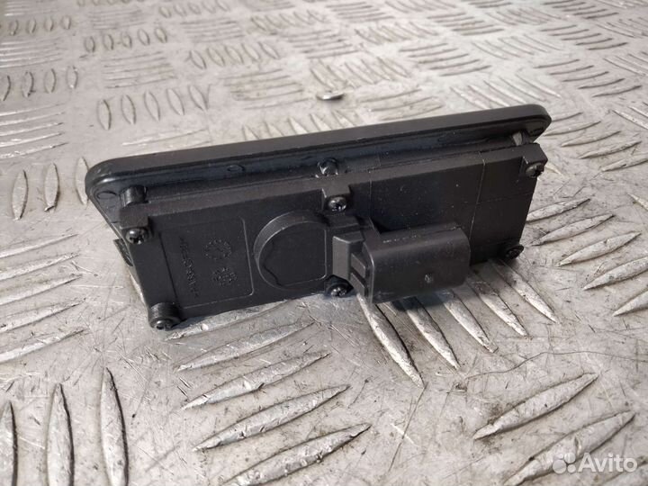 Кнопка открывания багажника Ford Fiesta MK6