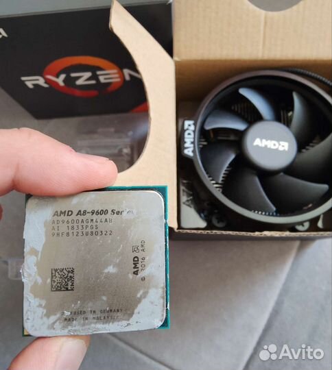 Процессор AMD с охлаждением