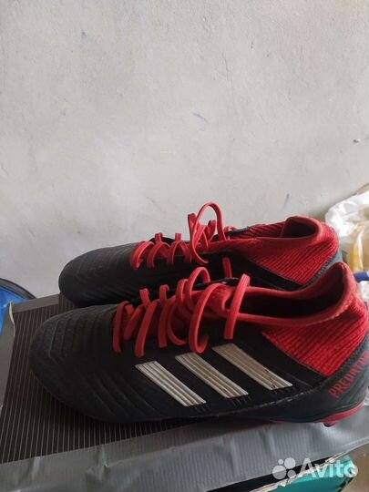 Футбольные бутсы adidas 43,5 Nike 38,5