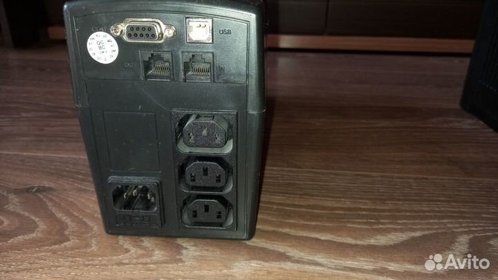 Ибп CyberPower Value700EI