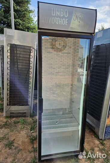 Холодильный шкаф