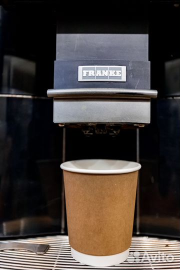 Кофемашина суперавтомат для кофейни