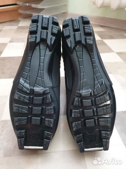 Лыжные ботинки коньковые 38 размер