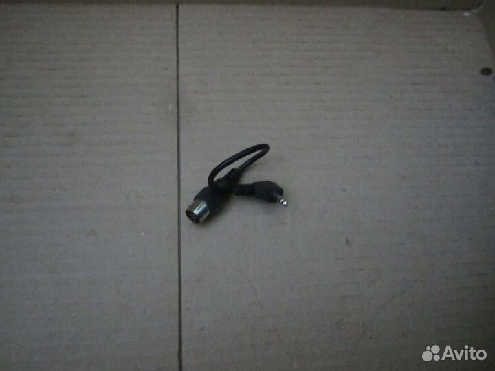 Различные аудио-видео- кабели