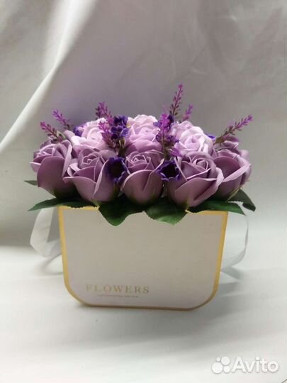 Букеты из пенных роз