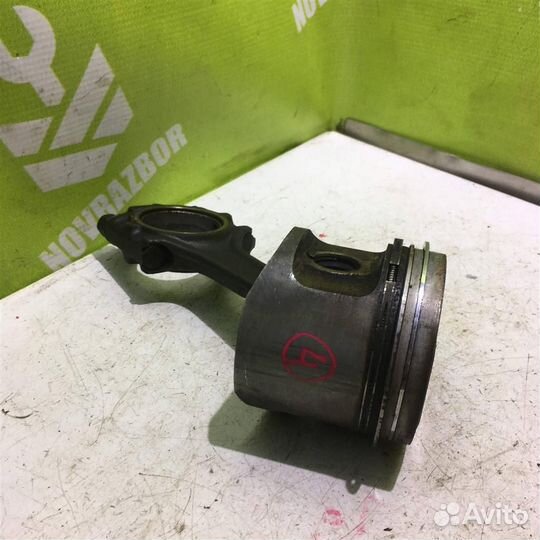 Поршень с шатуном бмв Е28