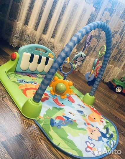 Развивающий коврик с пианино