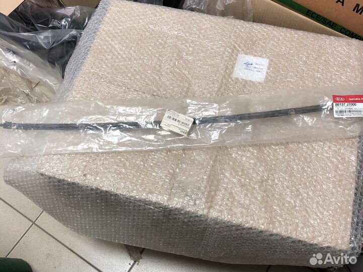 Молдинг лобового стеклаkia ceed