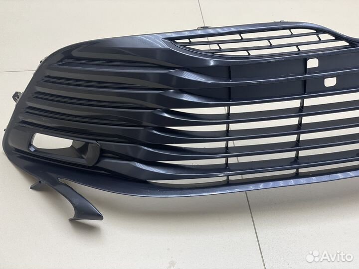 Решетка в бампер Toyota Camry V70