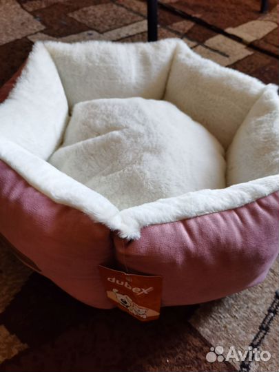 Лежанка для собак и кошек