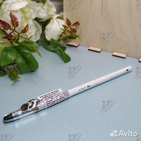 Контурный белый карандаш outline brow