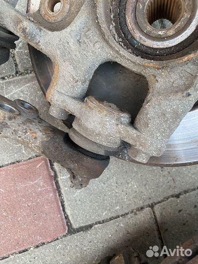 Kia magentis 2 кулак передний