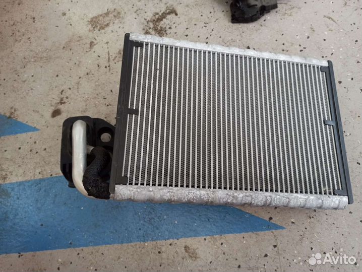 Радиатор печки Mercedes W204