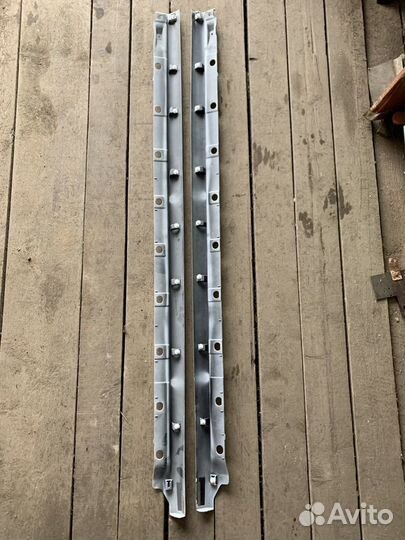 Продам Порог пластиковый Toyota Corolla Rumion