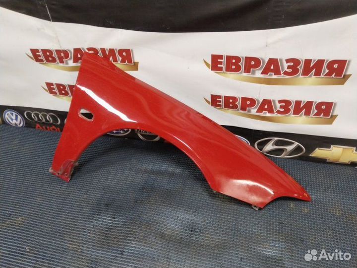 Крыло переднее правое Mitsubishi Galant EA1A 4G63