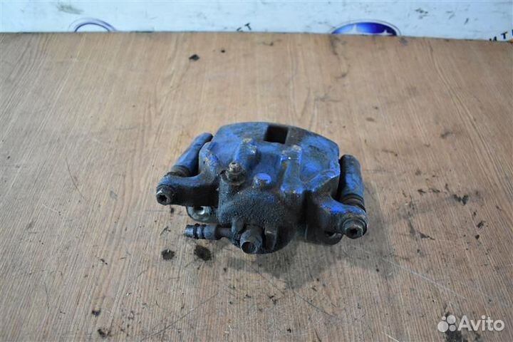 Суппорт передний левый Honda Civic 5D хетчбек