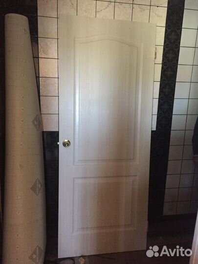 Двери межкомнатные с коробкой, фурнитурой