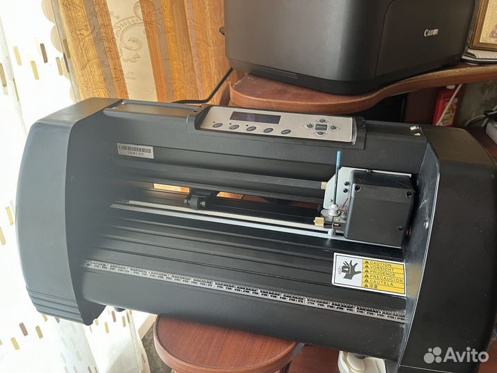 Печать наклеек