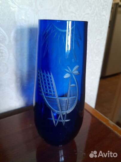 Вазы, салфетницы (кобальт. и бутыл. стекло) - 5 шт