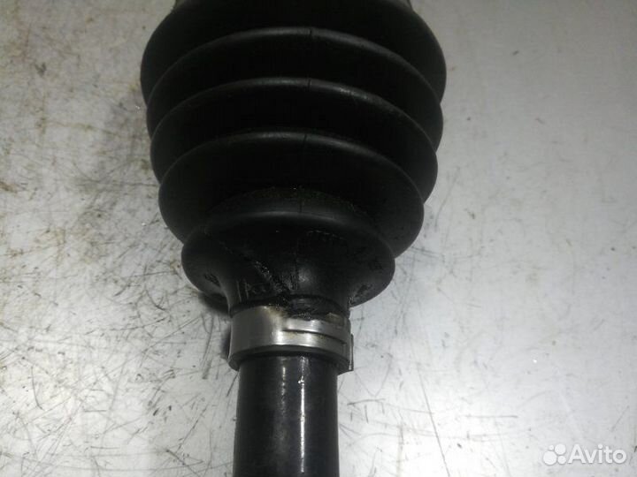 Привод (полуось) передний левый Opel Astra H H