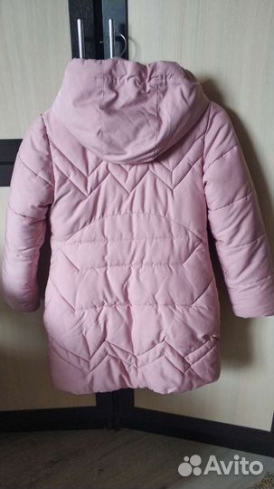 Зимняя куртка на девочку 128