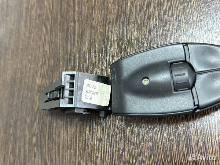 Переключатель магнитолы peugeot 206