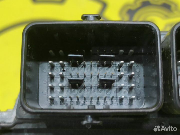 Блок управления двс Nissan Note E12 HR12DDR 2018