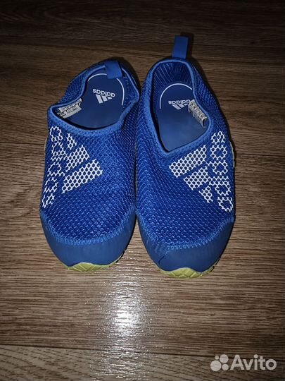 Кроссовки для футбола,бутсы adidas