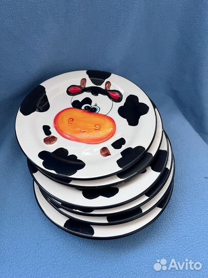 Тарелки нарядные с рисунком