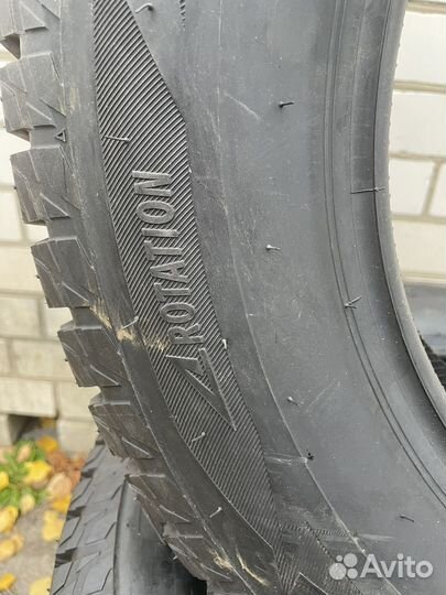 Bridgestone Blizzak Spike-02 2.25/65 R17 106T