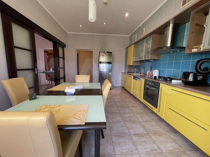 2-к. квартира, 90 м², 3/7 эт.