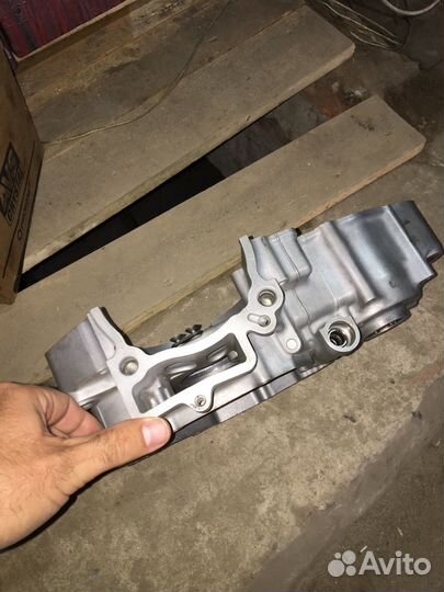 Крышка картера kx450f