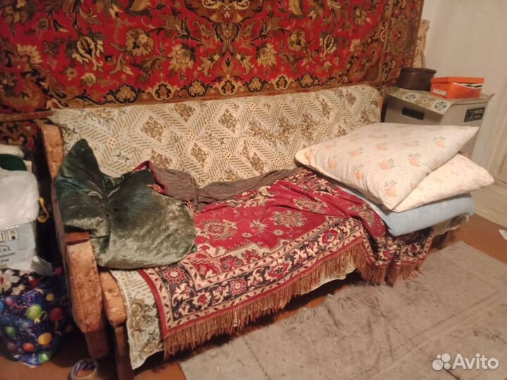 Диван-кровать б/у