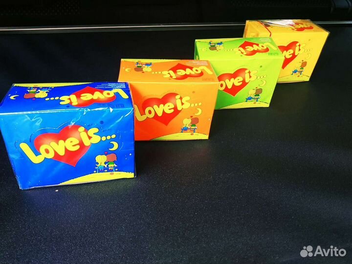 Жевачка Лаф Ис Love'is Блок